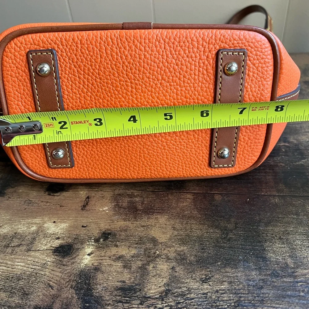 Dooney & Bourke Zip Sac in Clementine Pebble Leather Crossbody Bag - Picture 10 of 16